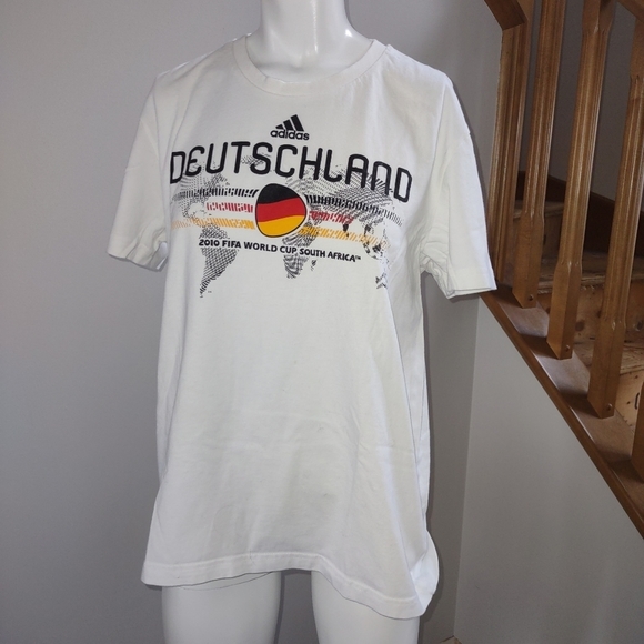 FIFA world cup 2010 shirt - Picture 1 of 9